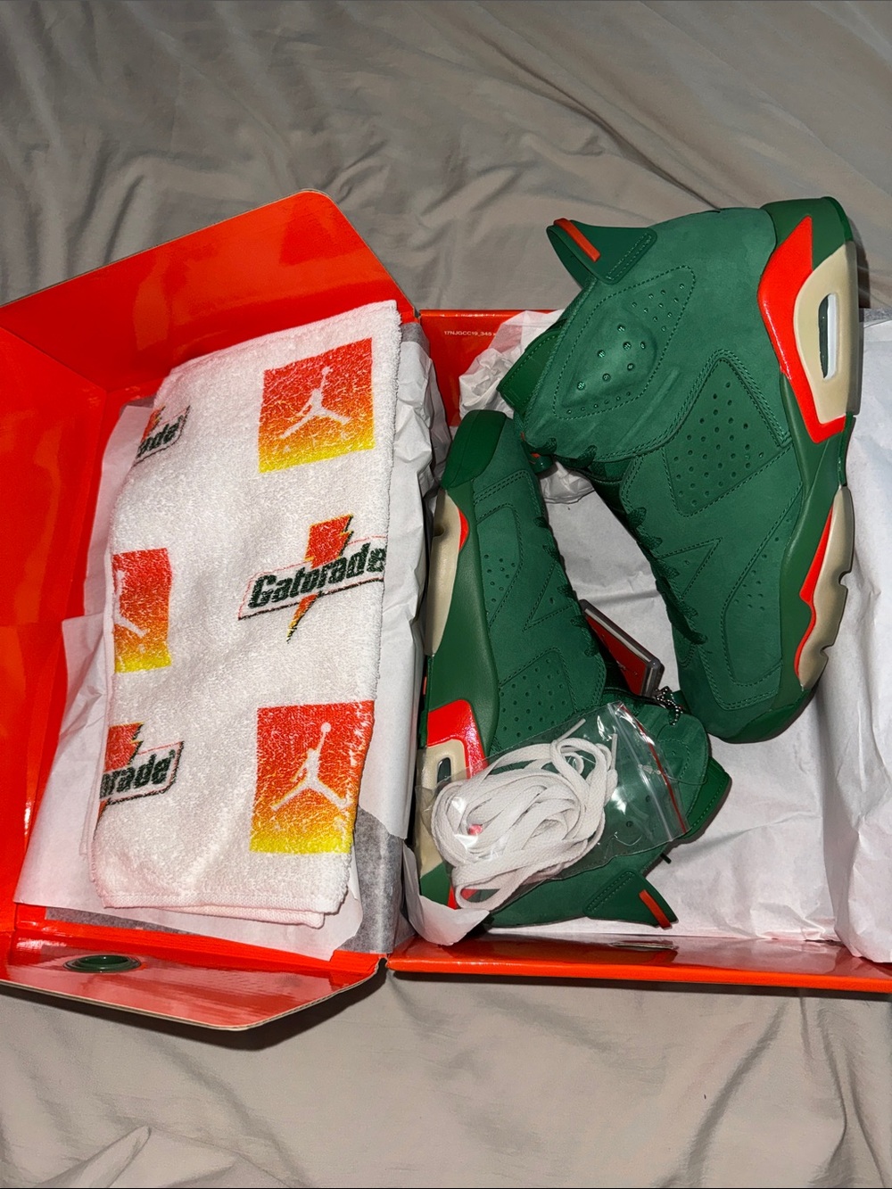 Jordan Retro 6 Sneakers Gatorade